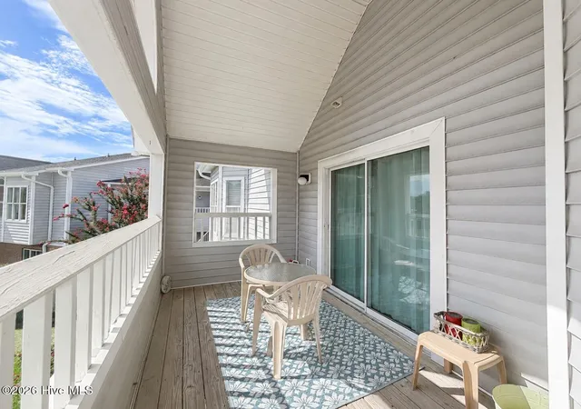 Photo 2 of Condo for sale at 4146 Breezewood Dr #Apt 202, Wilmington, NC 28412 | MLS# 100594466 | Listing updated on 2026-09-30