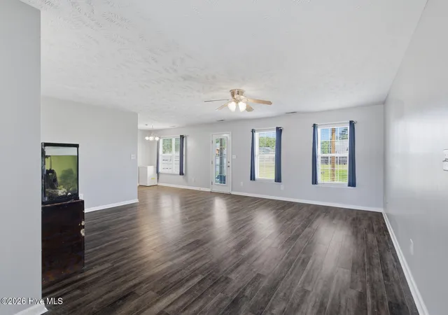 Homes for sale in Richlands, NC | 202 High Meadow Ct, Richlands, NC 28574 | MLS# 100569948