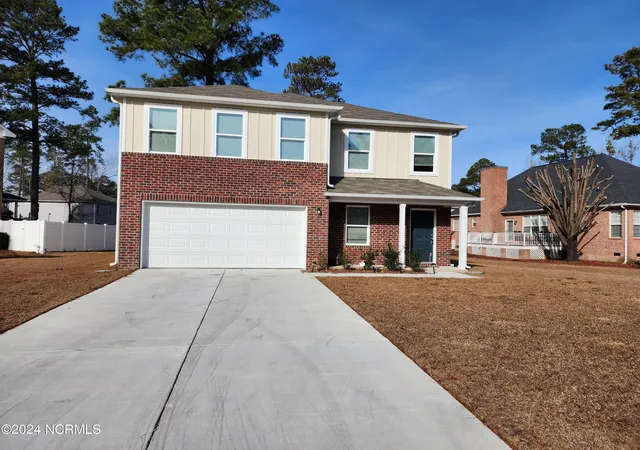 Single family home for sale at 2419 Ben Hogan Cir, Florence, SC 29506 | MLS# 100418913