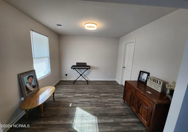 Photo 3 of Single family home for sale at 2419 Ben Hogan Cir, Florence, SC 29506 | MLS# 100418913 | Listing updated on 2026-07-07