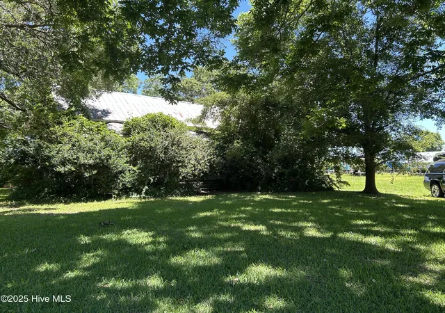 3rd image of 139 Hall Point Rd, Sneads Ferry, NC 28460 | MLS# 100517737