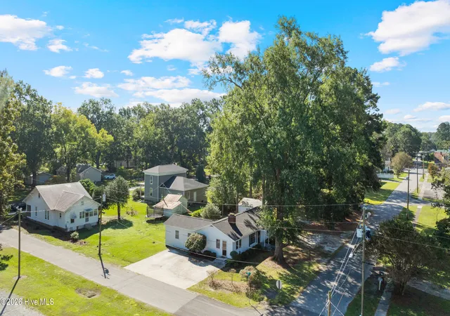 Homes for sale in Faison, NC | 208 N Church St, Faison, NC 28341 | MLS# 100547790