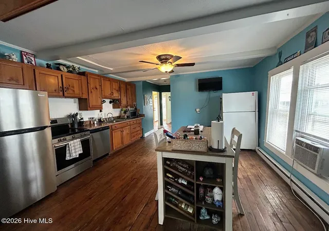 3rd image of 411 Spartanburg Ave, Carolina Beach, NC 28428 | MLS# 100554949
