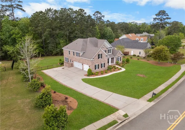 3rd image of 828 Southbridge Blvd, Savannah, GA 31405 | MLS# SA352397