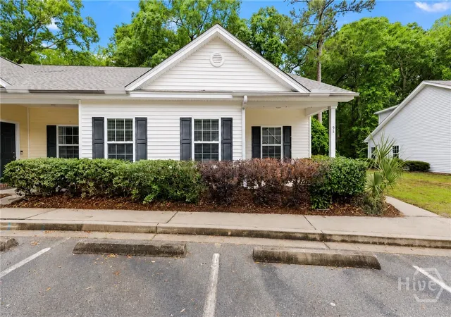 Homes for sale in Savannah, GA | 95 Falkland Ave, Savannah, GA 31407 | MLS# SA356046