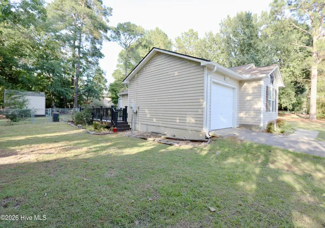 Homes for sale in Aberdeen, NC | 110 Robin Hood Ln, Aberdeen, NC 28315 | MLS# 100583238