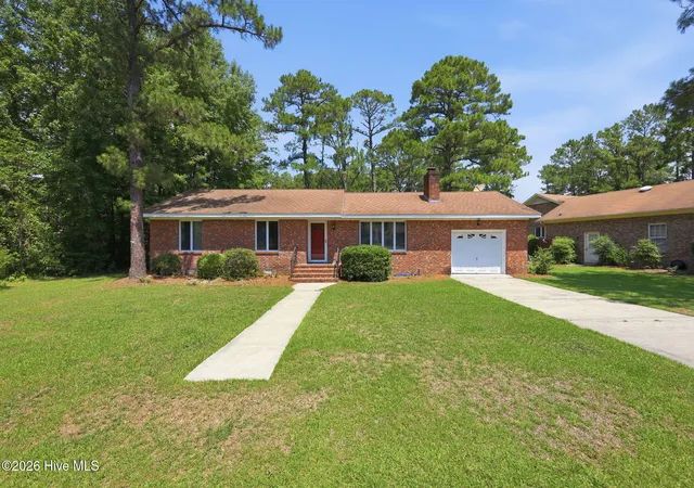 2nd image of 807 Clipper Ct, New Bern, NC 28560 | MLS# 100587171
