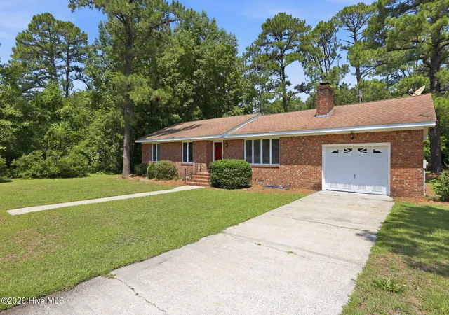 3rd image of 807 Clipper Ct, New Bern, NC 28560 | MLS# 100587171