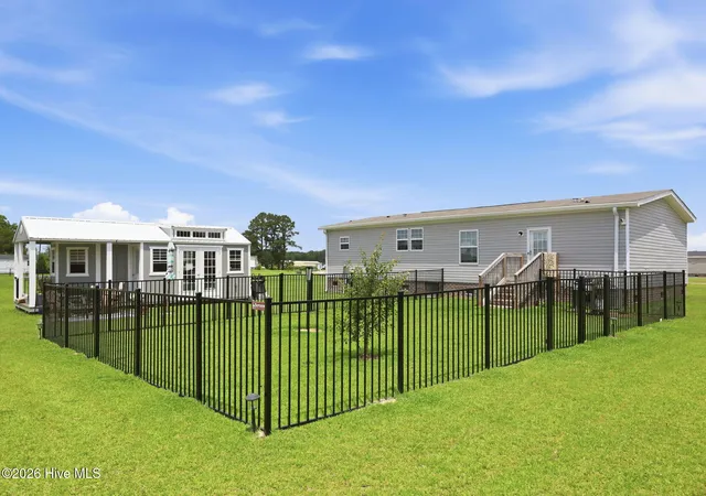 Photo 3 of Manufactured home for sale at 203 Magnolia Dr, Stella, NC 28582 | MLS# 100580454 | Listing updated on 2026-09-11