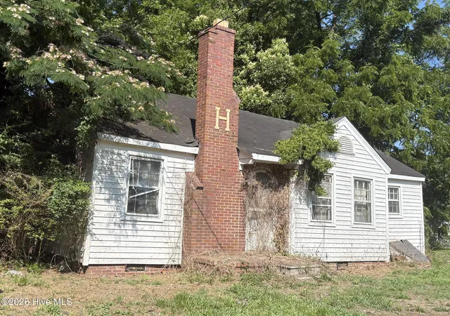 Homes for sale in Plymouth, NC | 519 Jefferson St, Plymouth, NC 27962 | MLS# 100581332