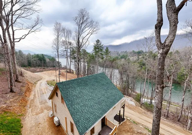 Photo 1 of Single family home for sale at 153 Betty Sue Deyton Rd, Robbinsville, NC 28771 | MLS# 98544290 | Listing updated on 2026-08-18