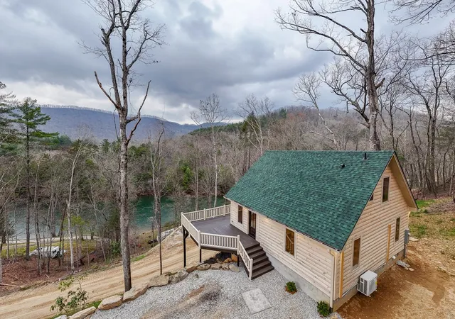 Photo 5 of Single family home for sale at 153 Betty Sue Deyton Rd, Robbinsville, NC 28771 | MLS# 98544290 | Listing updated on 2026-08-18
