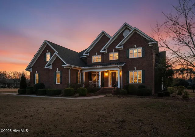 Homes for sale in Greenville, NC | 2354 Water View Rd, Greenville, NC 27858 | MLS# 100575071