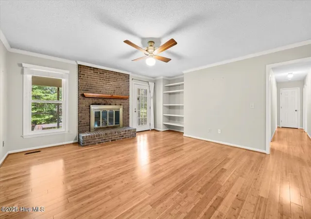 Photo 2 of Single family home for sale at 224 Edinboro Dr, Southern Pines, NC 28387 | MLS# 100595338 | Listing updated on 2026-09-02