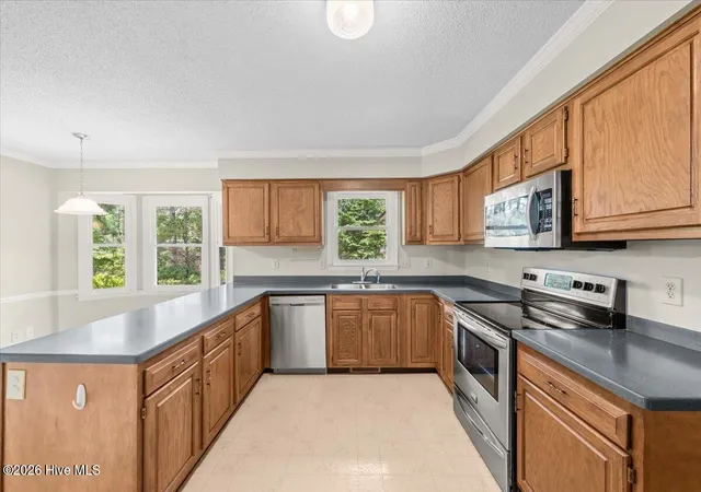 Photo 4 of Single family home for sale at 224 Edinboro Dr, Southern Pines, NC 28387 | MLS# 100595338 | Listing updated on 2026-09-02