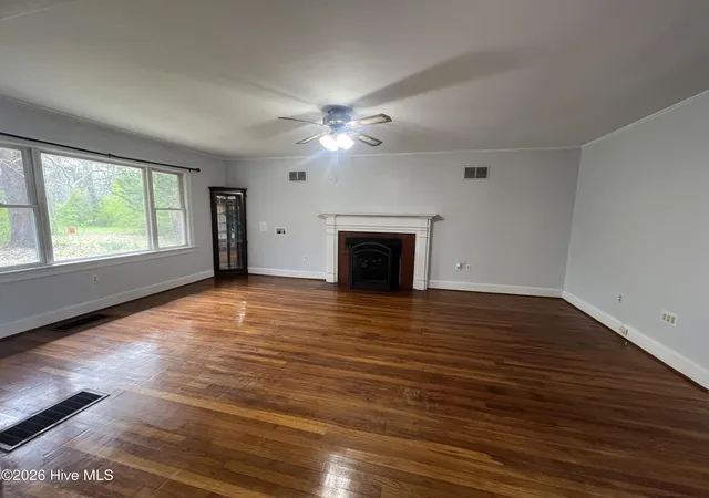 4th image of 720 Main St, Bayboro, NC 28515 | MLS# 100562360
