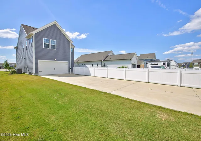 3rd image of 203 Iris Cir, Moyock, NC 27958 | MLS# 100587339