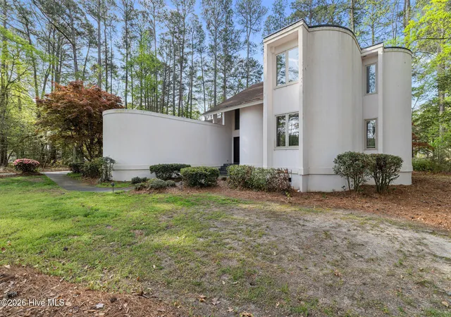 Homes for sale in Wilson, NC | 5007 Country Club Dr N, Wilson, NC 27896 | MLS# 100564916