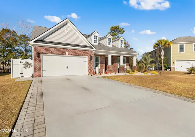 Photo 3 of Single family home for sale at 2152 Stonecrest Dr Nw, Calabash, NC 28467 | MLS# 100542898 | Listing updated on 2026-09-06