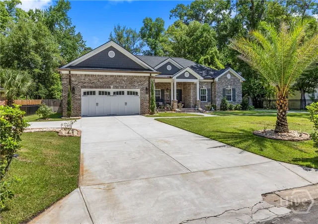Photo 3 of Single family home for sale at 28 Alpine Dr, Savannah, GA 31405 | MLS# SA361170 | Listing updated on 2026-07-30