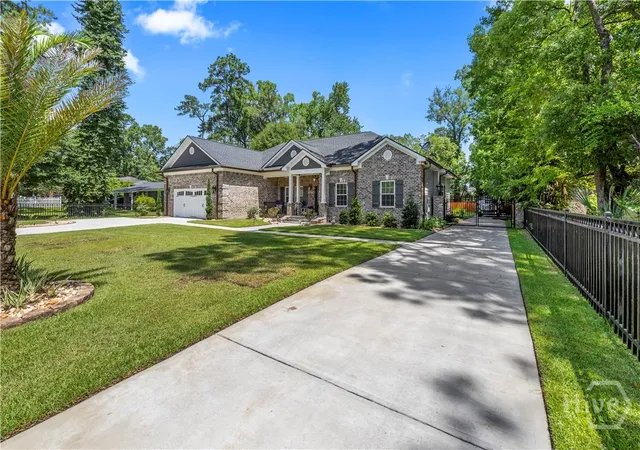 Photo 3 of Single family home for sale at 28 Alpine Dr, Savannah, GA 31405 | MLS# SA361170 | Listing updated on 2026-07-30