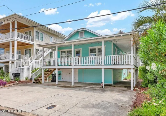 Photo 3 of Single family home for sale at 10 E Henderson St, Wrightsville Beach, NC 28480 | MLS# 100582926 | Listing updated on 2026-08-18