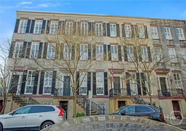 2nd image of 103 W Gordon St, Savannah, GA 31401