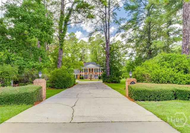 2nd image of 1017 Camellia Dr, Pembroke, GA 31321 | MLS# SA362026