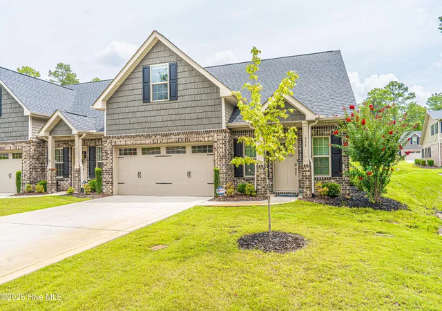 Photo 4 of Townhouse for sale at 315 Mashie Ct, West End, NC 27376 | MLS# 100600140 | Listing updated on 2026-08-31