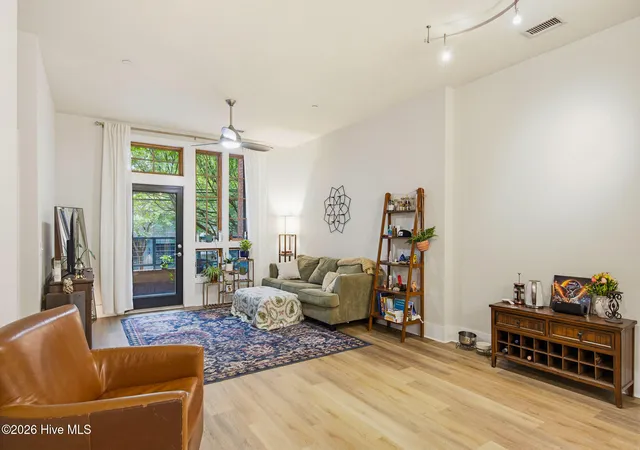 2nd image of 801 N 4th St #Apartment 204, Wilmington, NC 28401 | MLS# 100570939