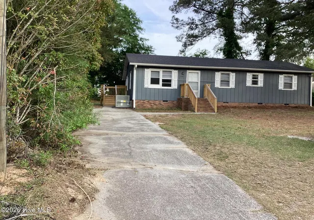 Homes for sale in Rockingham, NC | 106 Mcarthur Dr, Rockingham, NC 28379 | MLS# 100568190
