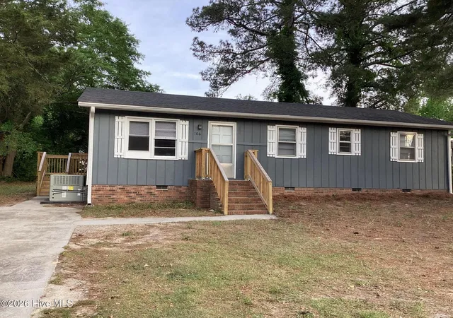 Homes for sale in Rockingham, NC | 106 Mcarthur Dr, Rockingham, NC 28379 | MLS# 100568190