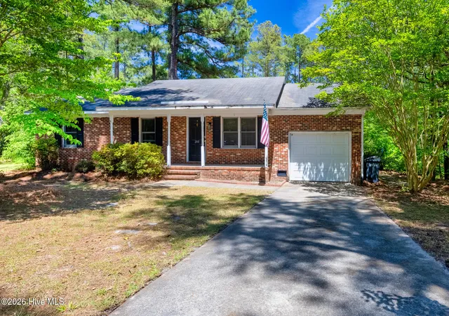 Photo 2 of Single family home for sale at 200 Sandhills Cir, Pinehurst, NC 28374 | MLS# 100576148 | Listing updated on 2026-08-18