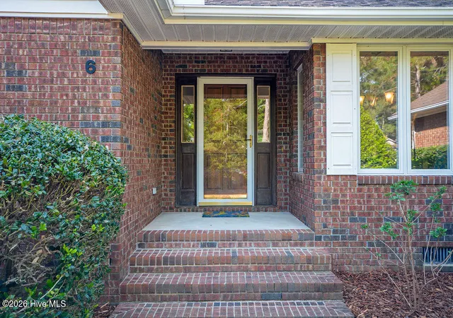 Photo 3 of Single family home for sale at 6 Spruce Ln, Pinehurst, NC 28374 | MLS# 100568397 | Listing updated on 2026-09-04