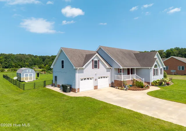 Photo 2 of Single family home for sale at 573 Snowden Rd, Moyock, NC 27958 | MLS# 100591943 | Listing updated on 2026-10-07