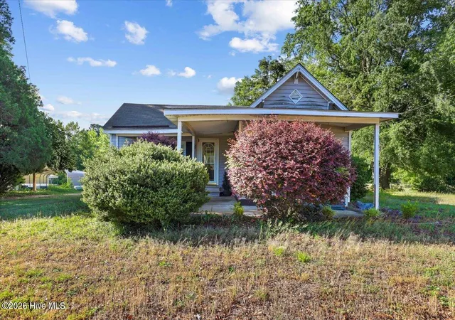 Photo 3 of Single family home for sale at 847 Old Grantham Rd, Goldsboro, NC 27530 | MLS# 100577513 | Listing updated on 2026-08-18