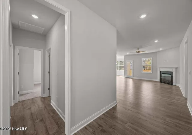 Photo 2 of Single family home for sale at 811 Pelican Dr, New Bern, NC 28560 | MLS# 100599770 | Listing updated on 2026-08-28