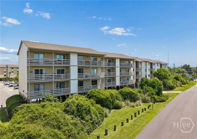 Listing Photo 4 - Condo for sale in building located at 85 Van Horne St, Tybee Island, GA 31328 - Unit #1A
