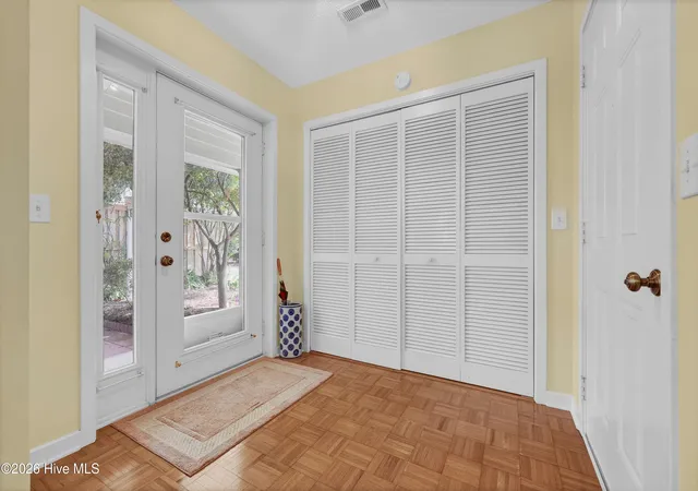 Photo 3 of Single family home for sale at 7412 Ridgeview Pl, Wilmington, NC 28411 | MLS# 100588549 | Listing updated on 2026-09-16