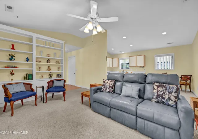 Photo 4 of Single family home for sale at 7412 Ridgeview Pl, Wilmington, NC 28411 | MLS# 100588549 | Listing updated on 2026-09-16