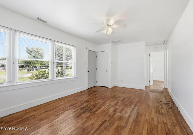 2nd image of 813 N 20th St, Morehead City, NC 28557 | MLS# 100587061