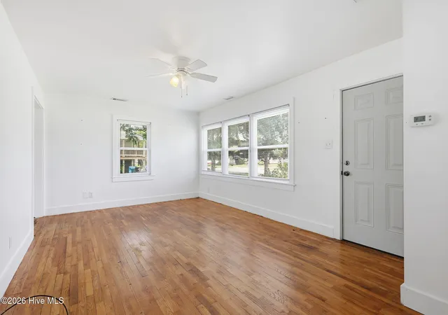 Photo 3 of Single family home for sale at 813 N 20th Street, Morehead City, NC 28557 | MLS# 100587061 | Listing updated on 2026-08-31