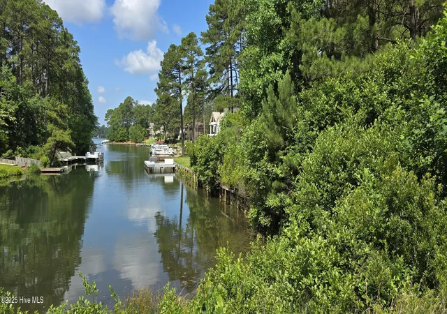 Homes for sale in Seven Lakes, NC | 101 Owens Cir, Seven Lakes, NC 27376 | MLS# 100580261