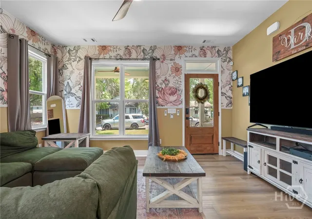 Homes for sale in Savannah, GA | 2217 E 59Th St, Savannah, GA 31404 | MLS# SA355639