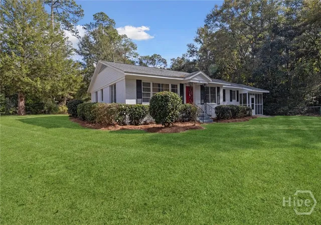 2nd image of 706 N Main St, Statesboro, GA 30458 | MLS# SA355638