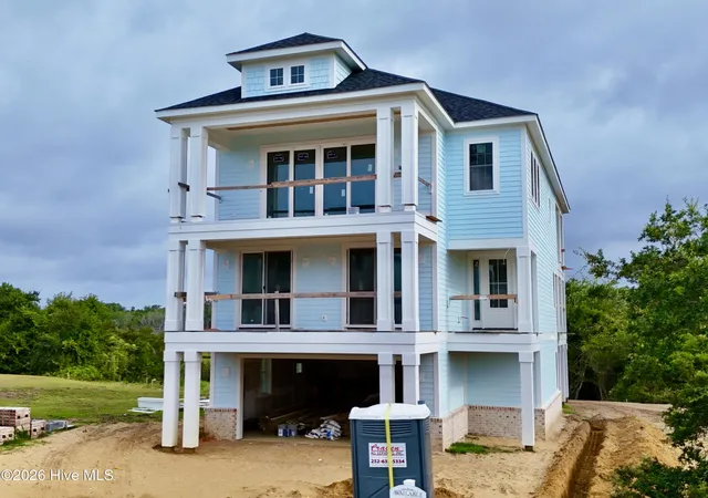 Photo 1 of Single family home for sale at 102 Marshland Cir, Newport, NC 28570 | MLS# 100582646 | Listing updated on 2026-08-18