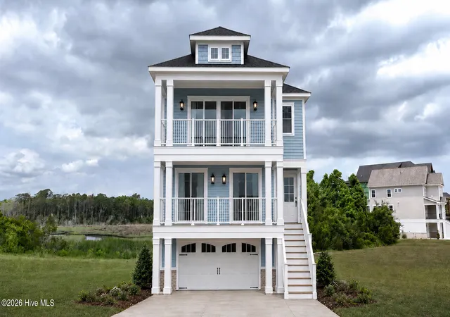 Photo 3 of Single family home for sale at 102 Marshland Cir, Newport, NC 28570 | MLS# 100582646 | Listing updated on 2026-08-18