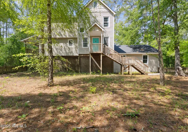 Photo 2 of Single family home for sale at 975 River Bnd Dr, Burgaw, NC 28425 | MLS# 100584304 | Listing updated on 2026-09-16