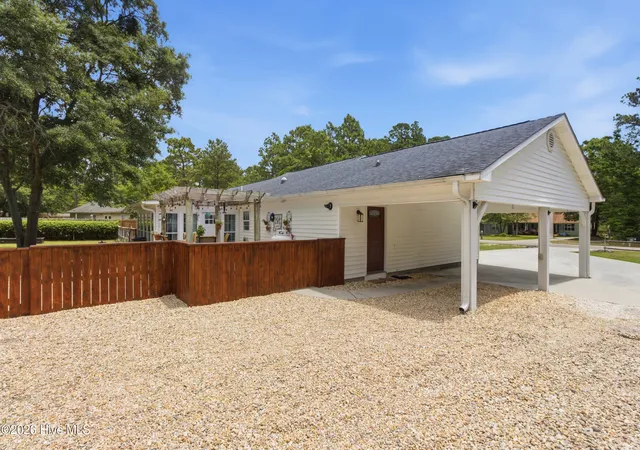 Photo 3 of Single family home for sale at 245 Barrington Ridge, Newport, NC 28570 | MLS# 100578961 | Listing updated on 2026-09-26