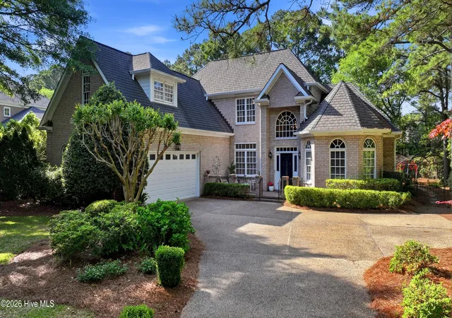 Homes for sale in Wilmington, NC | 1036 Arboretum Dr, Wilmington, NC 28405 | MLS# 100573234